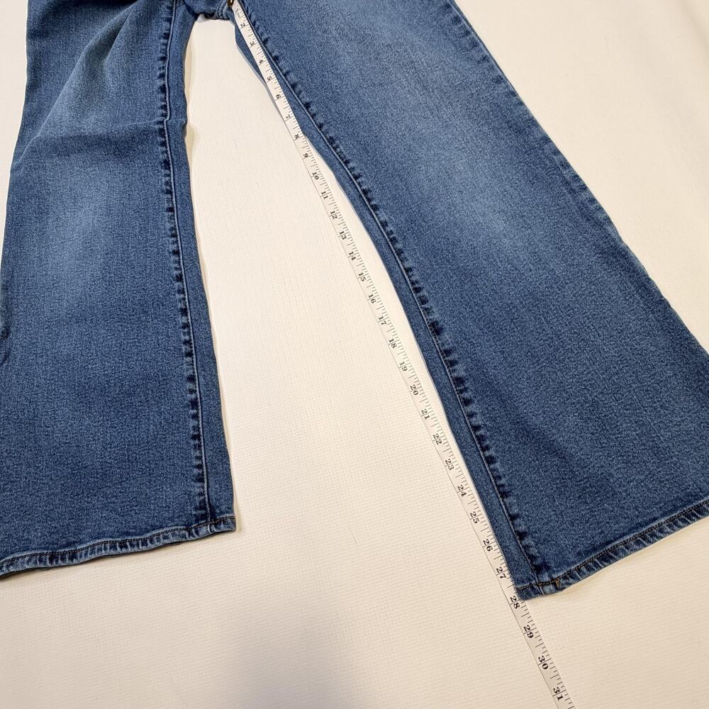RSQ Jeans Womens 27 Blue High Rise Flare Stretch Denim 5 Pocket Medium Wash - Picture 3 of 11